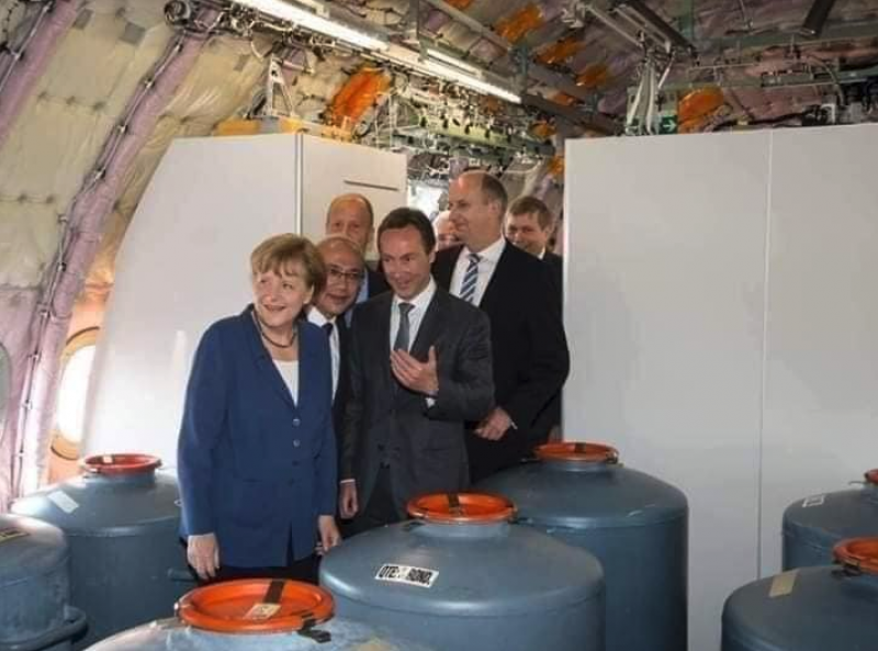 Endgela Merkel kontroluje expedici chemtrails pro Českou republiku